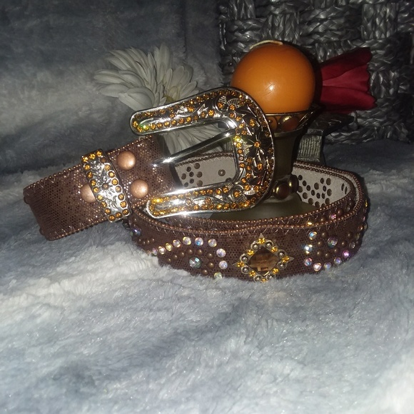 Amazing Leather & Rhinestone Western Belt. - Picture 6 of 6